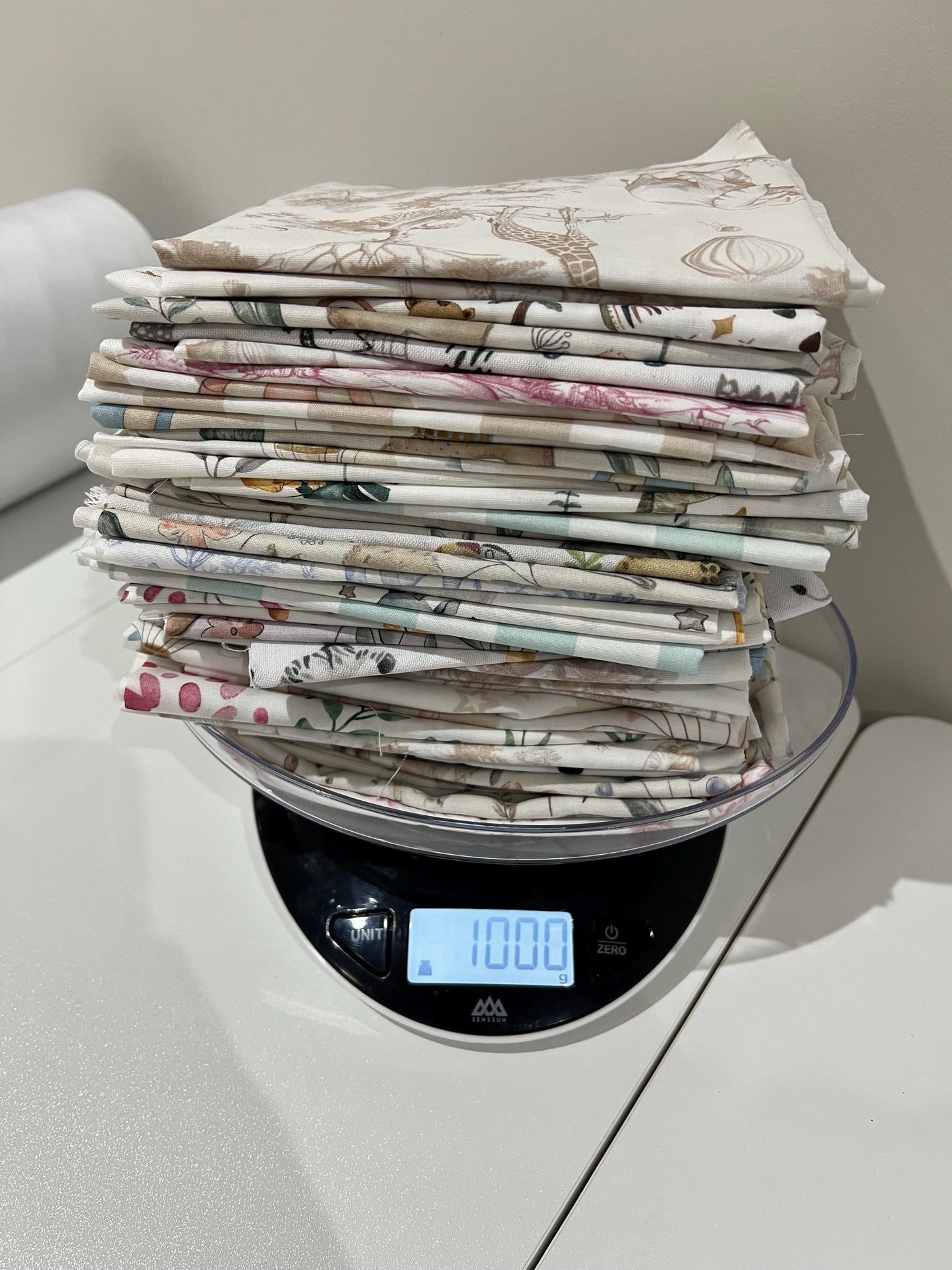 Fabric Scraps for Bunting, Fabric Offcuts, 100% cotton, Mixed Fabrics, Cotton Remnants, Fabric, Mixed Fabrics, Quilting, Bunting fabric