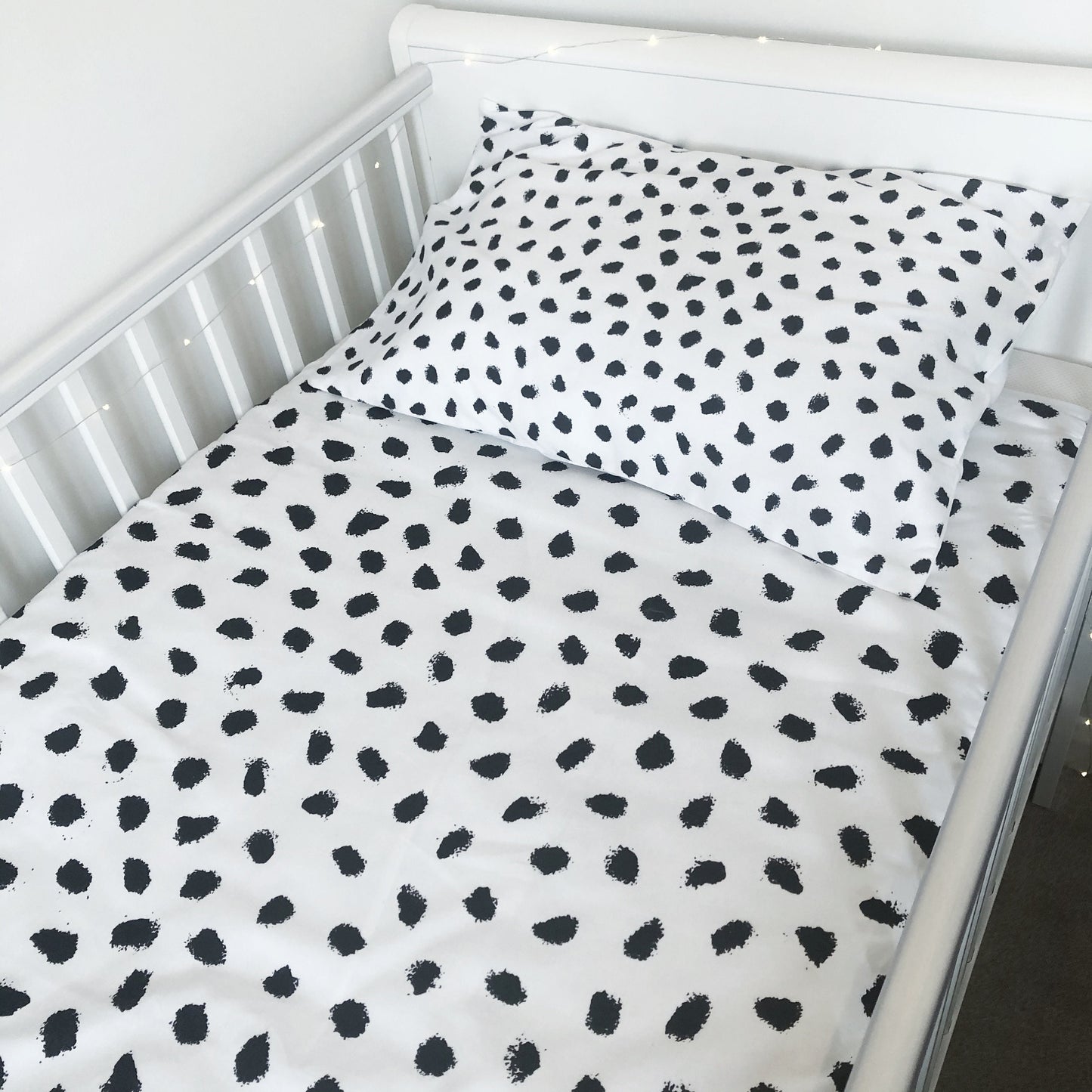 Dalmatian Spots Bedding, Dots, Duvet Covers, Fitted Sheets, Children's Room Decor, Kids Bedding, Baby bedding, Dalmatian Spots Bedding