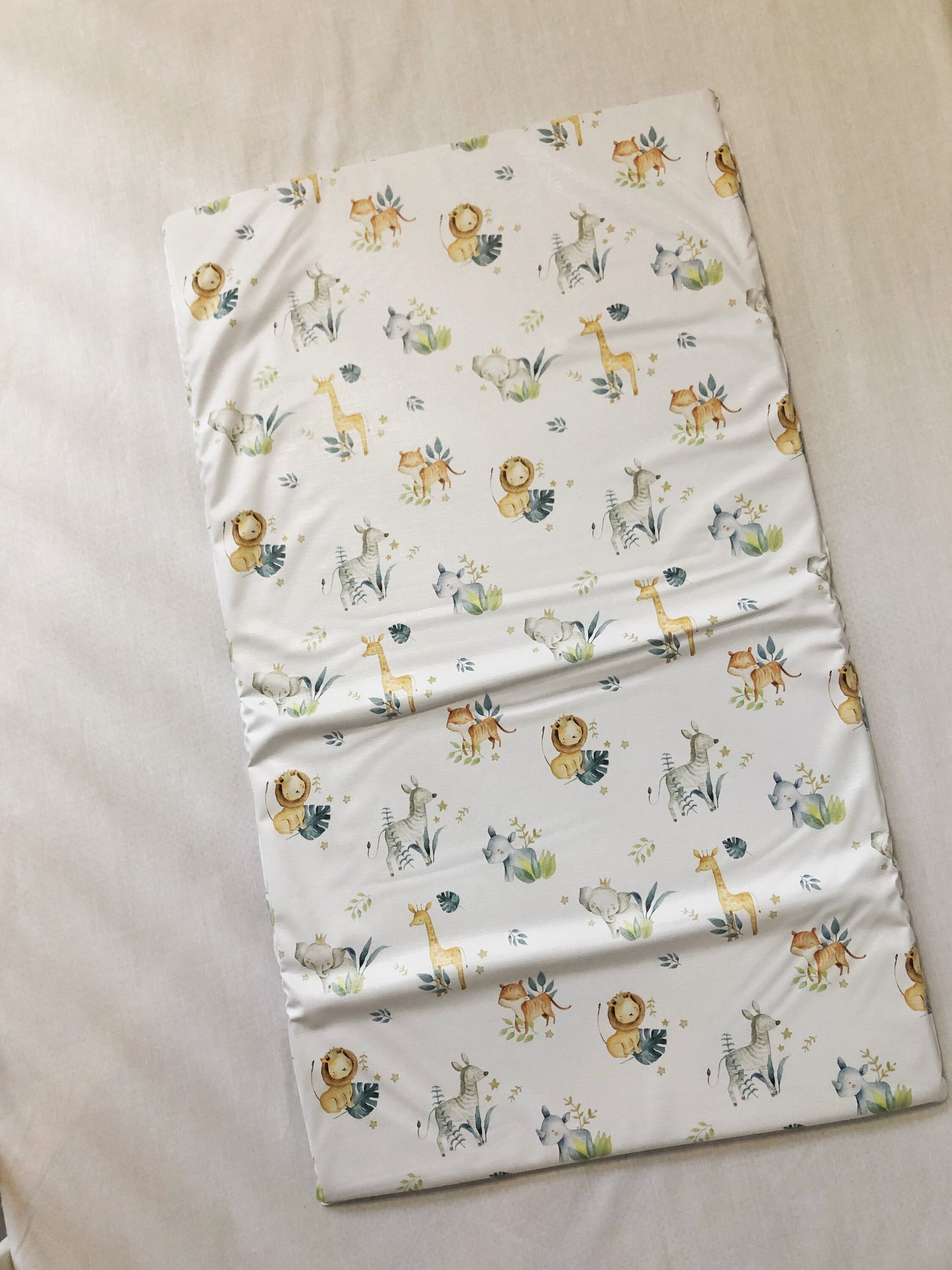 Safari Animals (with Leaves) - Baby Changing Mat