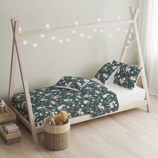 Dark Sketched Woodland Animals - Bedding