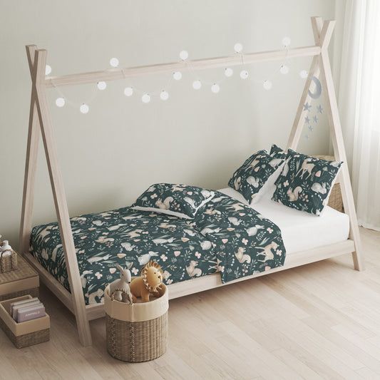 Dark Sketched Woodland Animals - Bedding