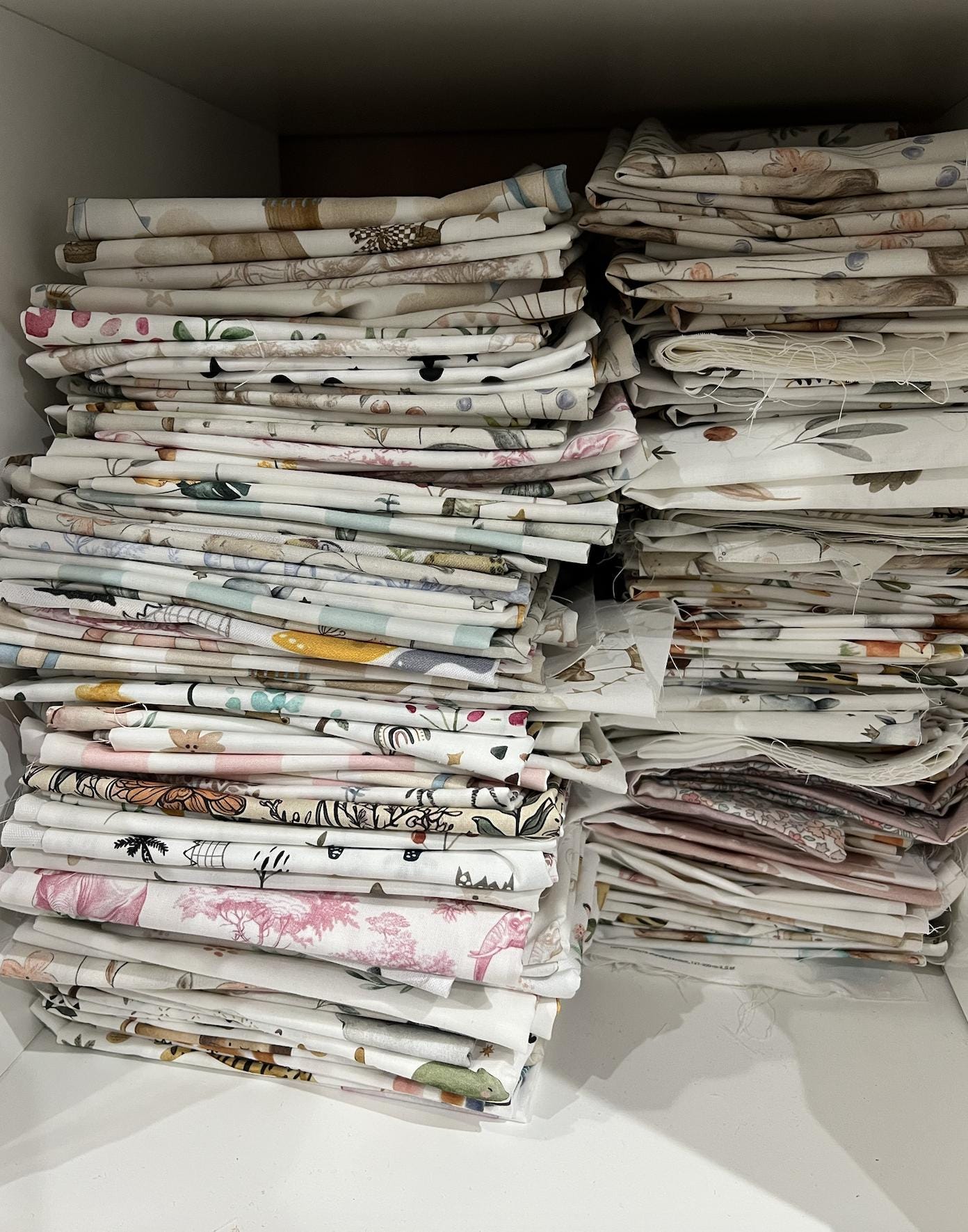 Fabric Scraps for Bunting, Fabric Offcuts, 100% cotton, Mixed Fabrics, Cotton Remnants, Fabric, Mixed Fabrics, Quilting, Bunting fabric