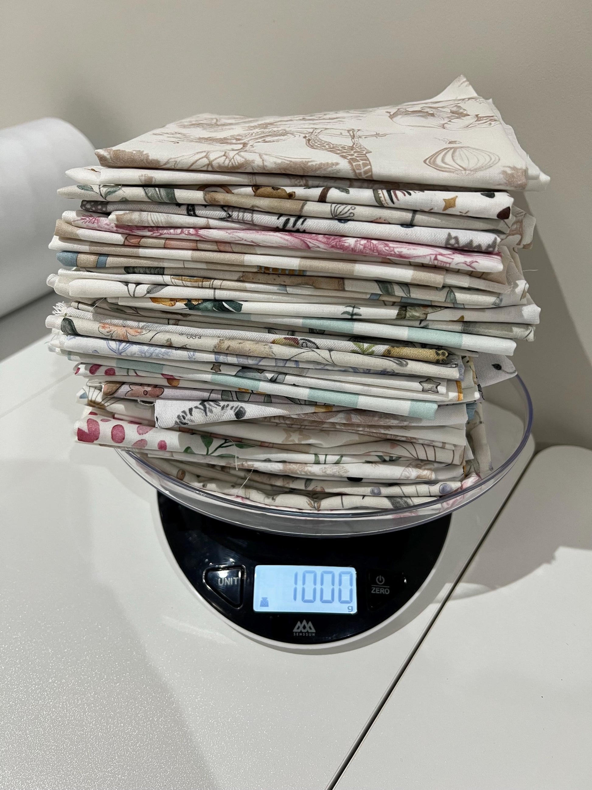 Fabric Scraps for Bunting, Fabric Offcuts, 100% cotton, Mixed Fabrics, Cotton Remnants, Fabric, Mixed Fabrics, Quilting, Bunting fabric